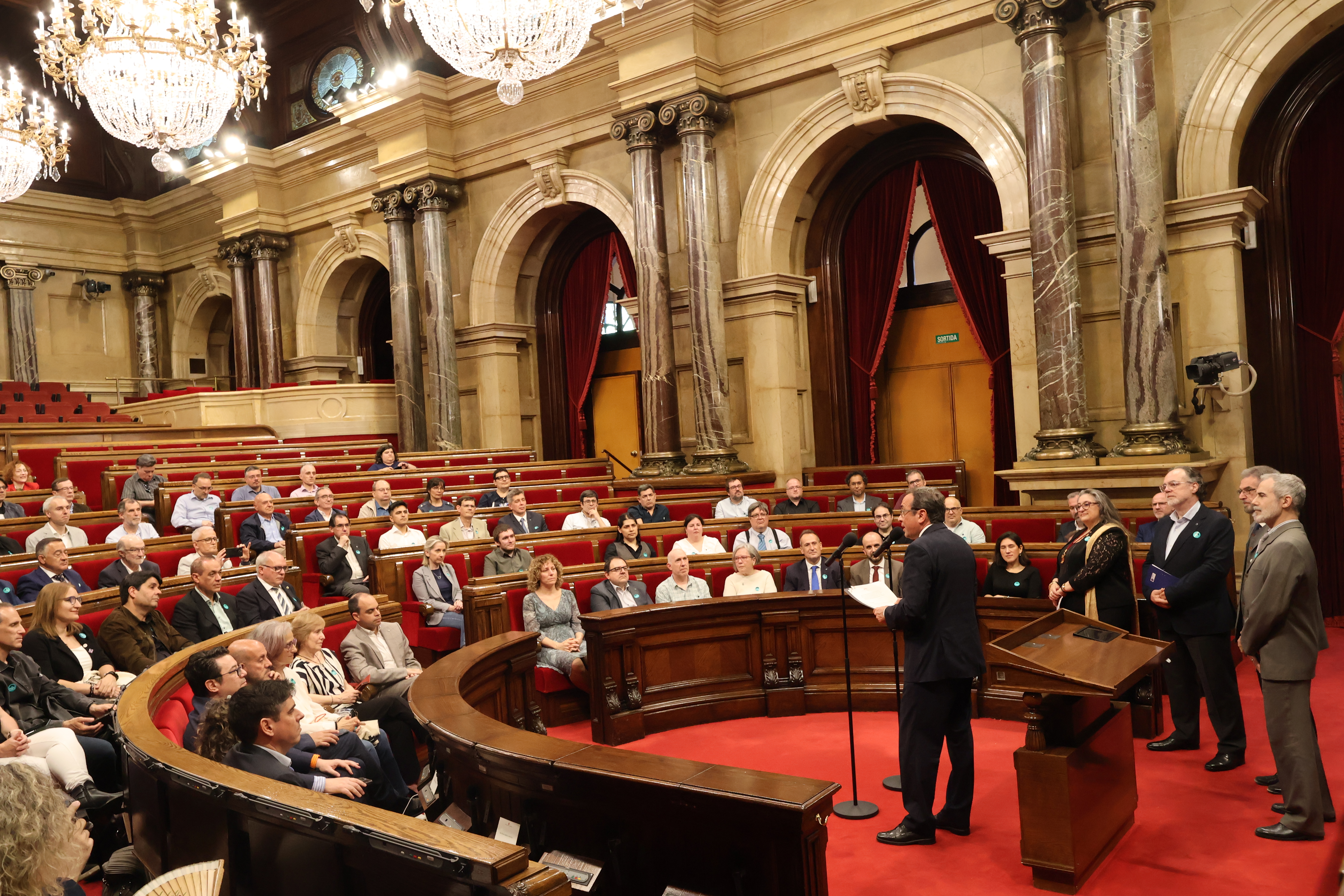 Fotografia general de l’acte amb els assistents